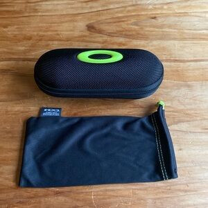 🆕 Oakley Kids Hardcase